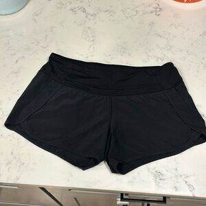 Black Lulu lemon shorts